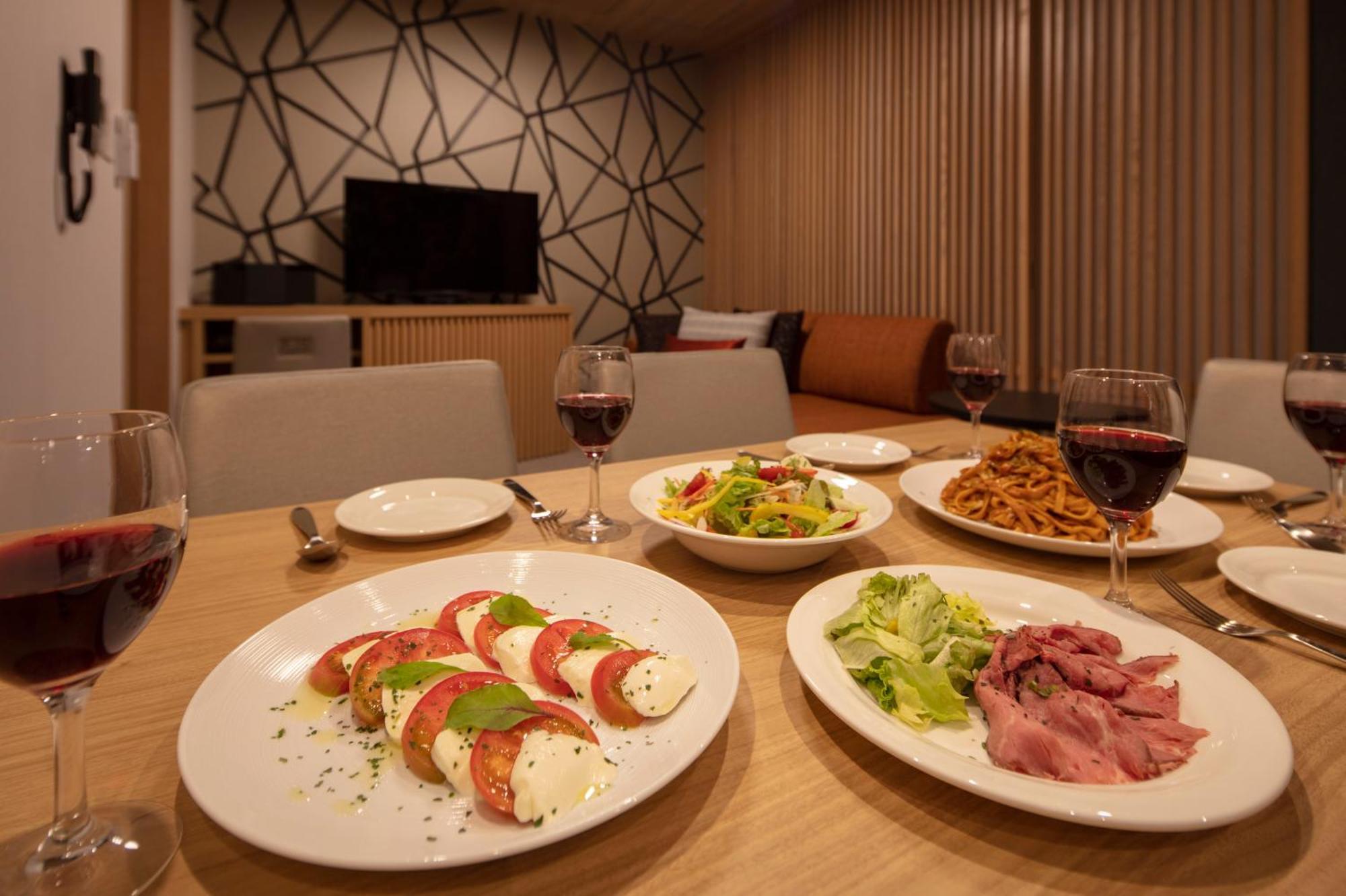 Отель Tokyu Vacations Osaka Midosuji Экстерьер фото