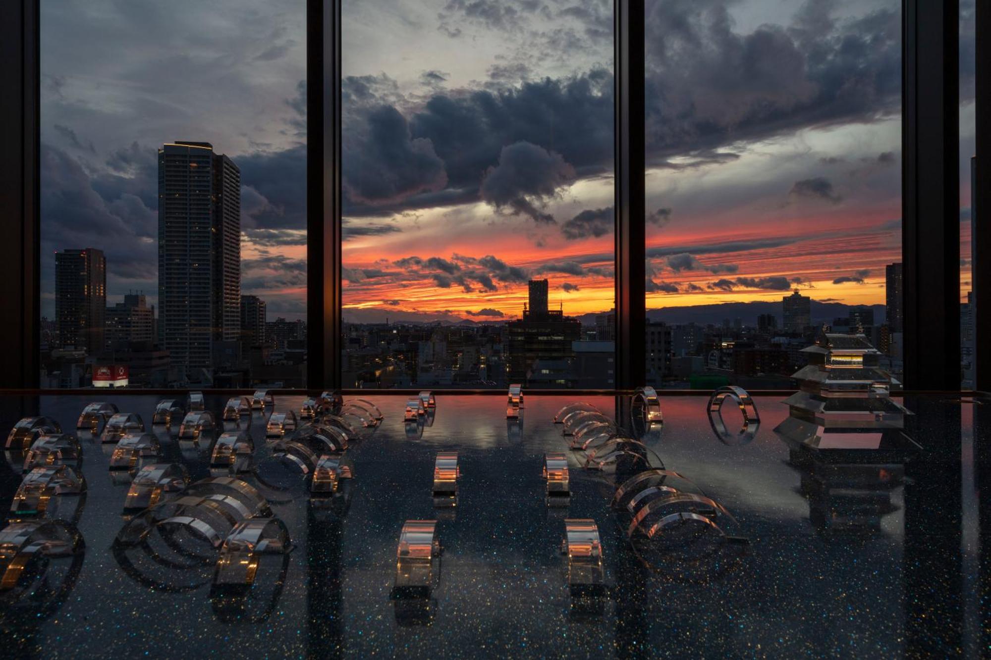 Отель Tokyu Vacations Osaka Midosuji Экстерьер фото